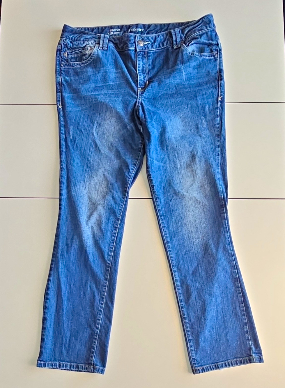 Lane Bryant Simply Straight Jeans Womens 20 Average Blue Stretch Denim 31 Inseam